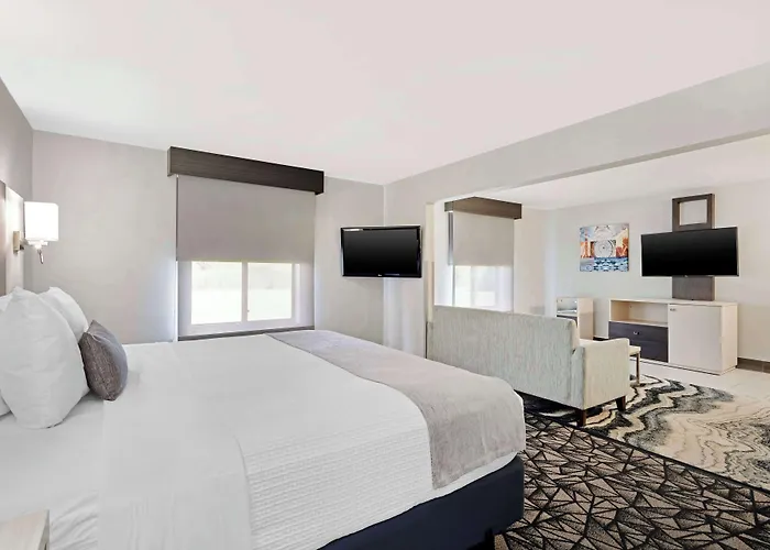 Western Hotel 3*